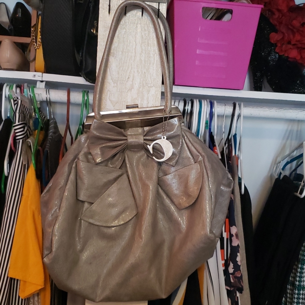 Chocolate brand hand bad